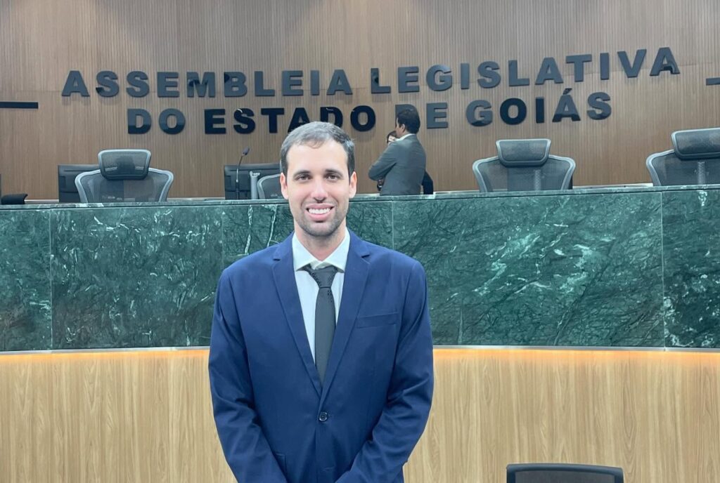 Instagram post from drcassiovinhadelli. This post is in position 1.